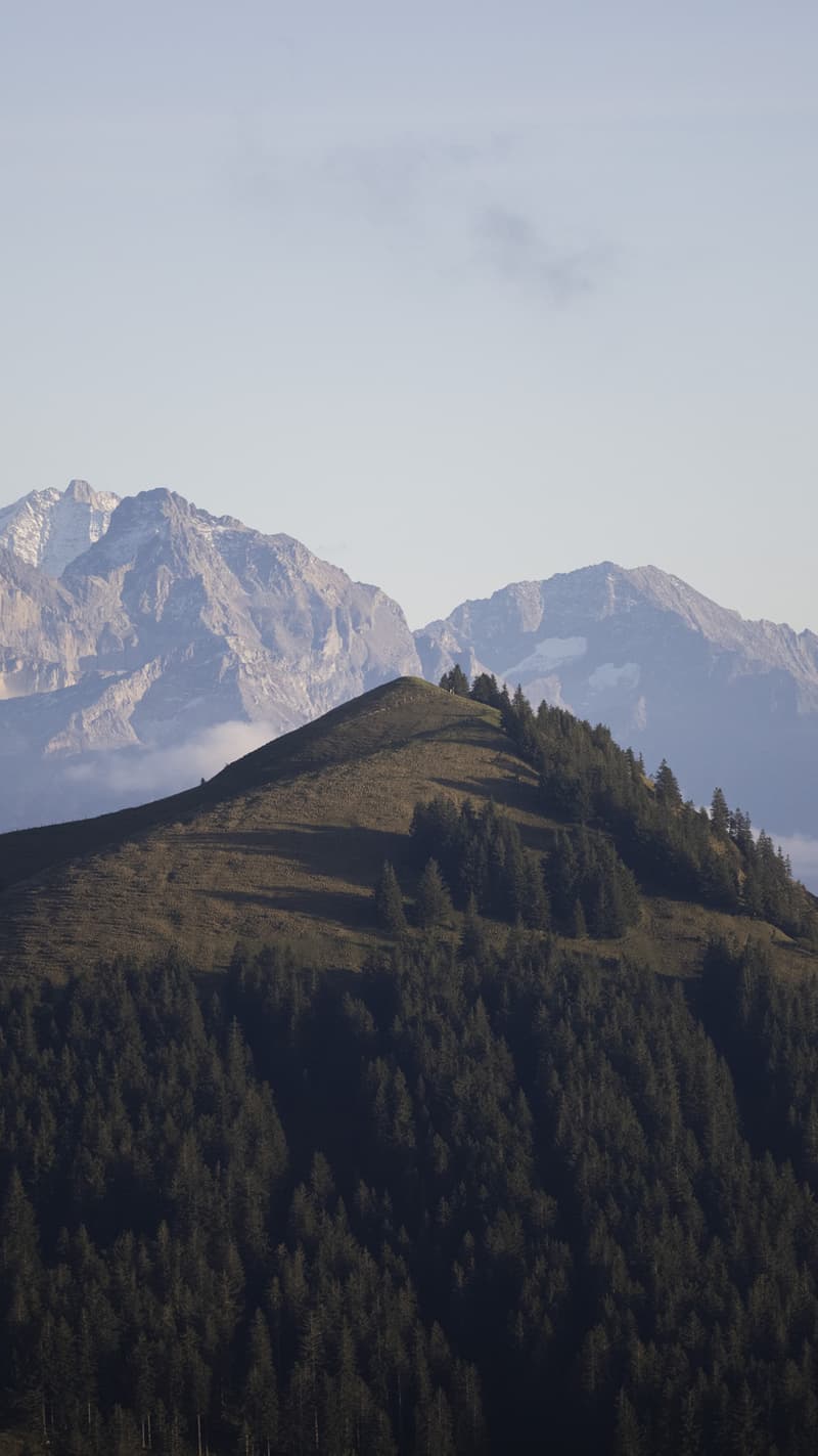 Dãy Alps Thụy Sĩ — khung cảnh quê hương V-ZUG